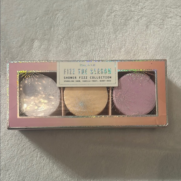 Champagne, Ivory, Lavender Highlighter Trio - Picture 1 of 4